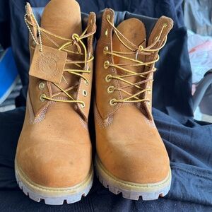 Timberland Tan Leather Lace-Up Boots